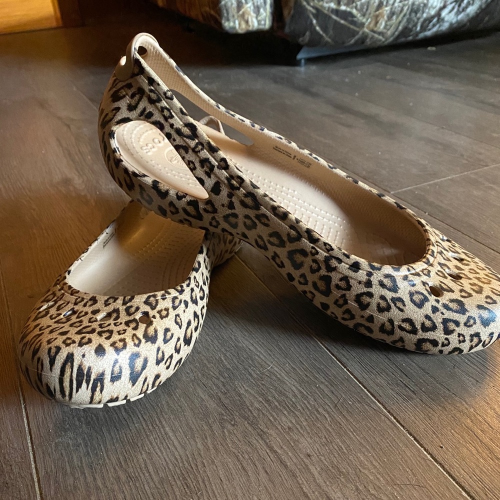Women’s Croc Flats